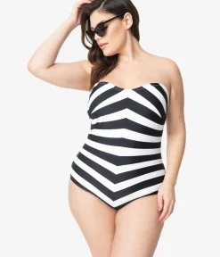 Unique Vintage One Piece Swim|One Piece Swim><noscript><img width=