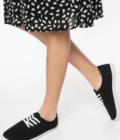 Unique Vintage Flats|Sneakers>Black Canvas Ladies Sneakers