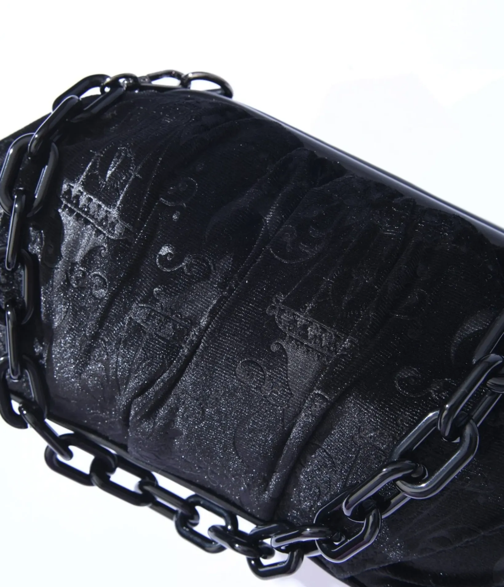 Unique Vintage Halloween>Black Chandelier Embossed Velvet Handbag