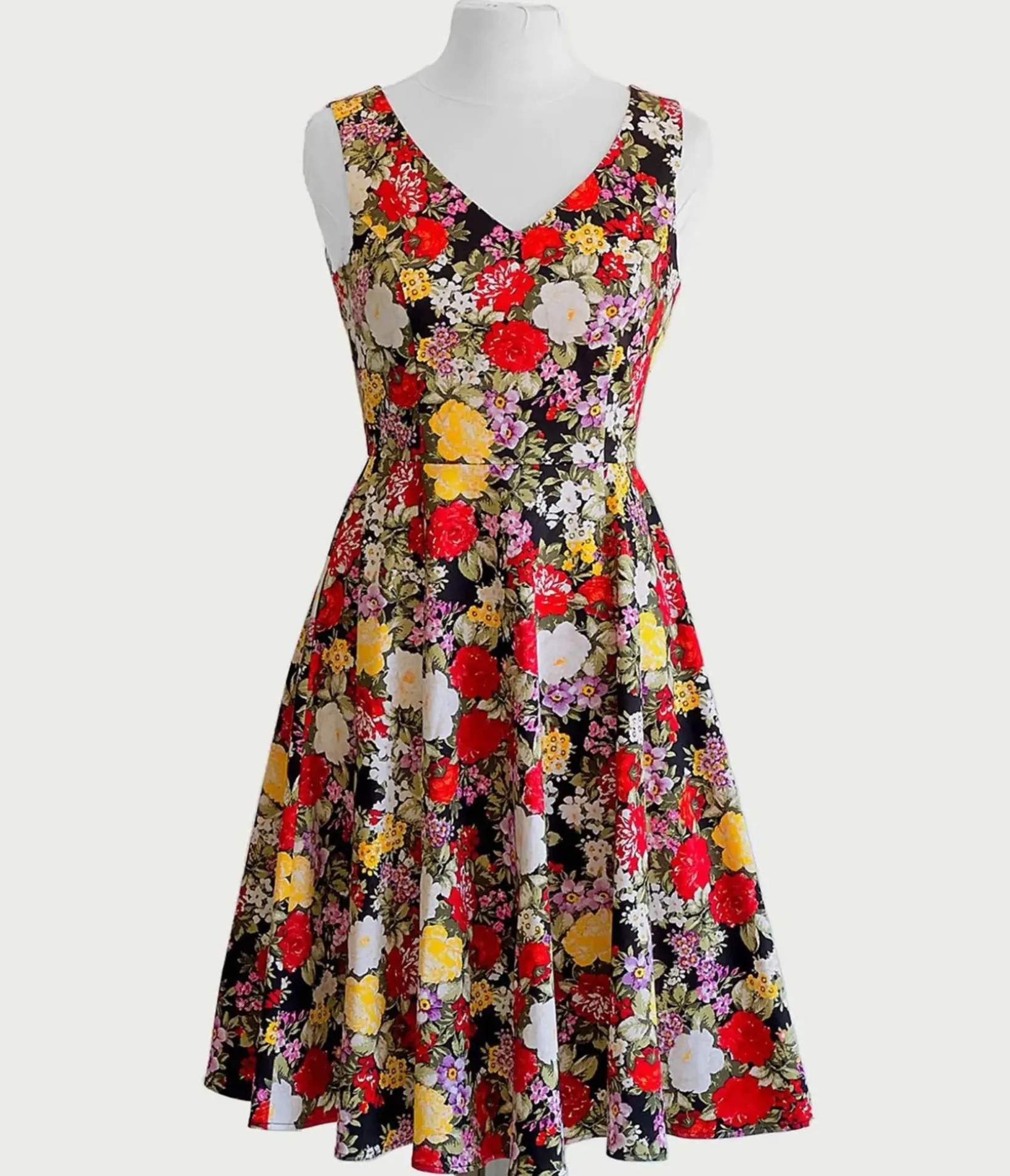 Unique Vintage Swing|Pocket Dresses>Black Garden Floral Swing Dress