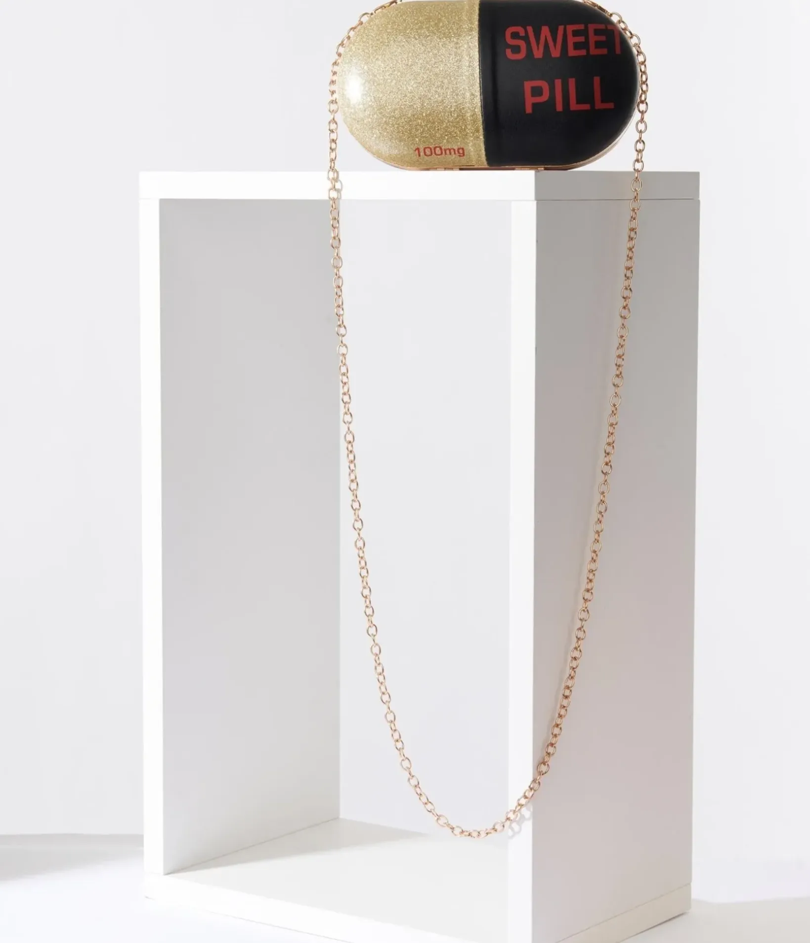 Unique Vintage Novelty Bags>Black & Gold Sweet Pill Handbag