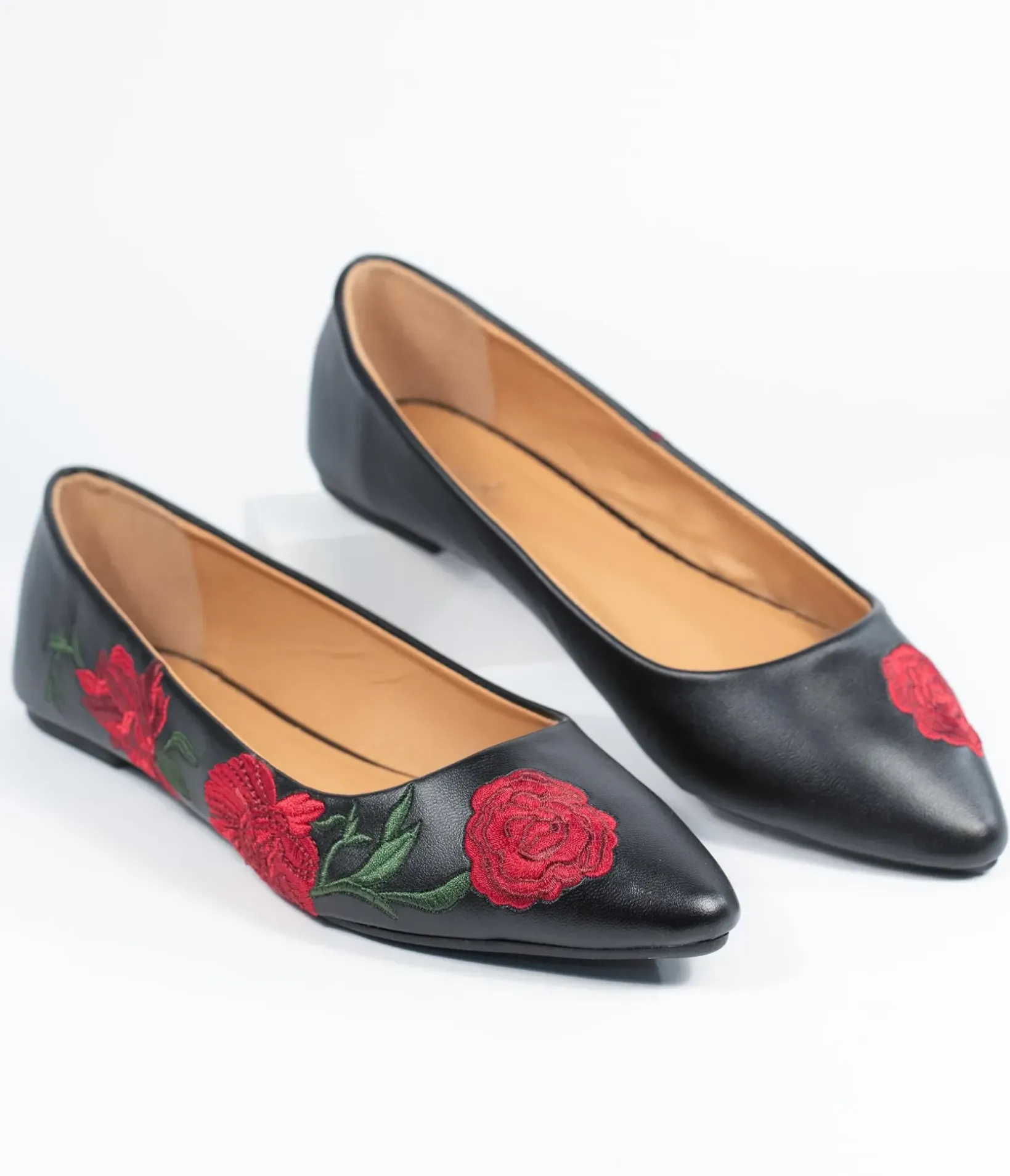 Unique Vintage Flats>Black & Red Embroidered Florals Leatherette Flats