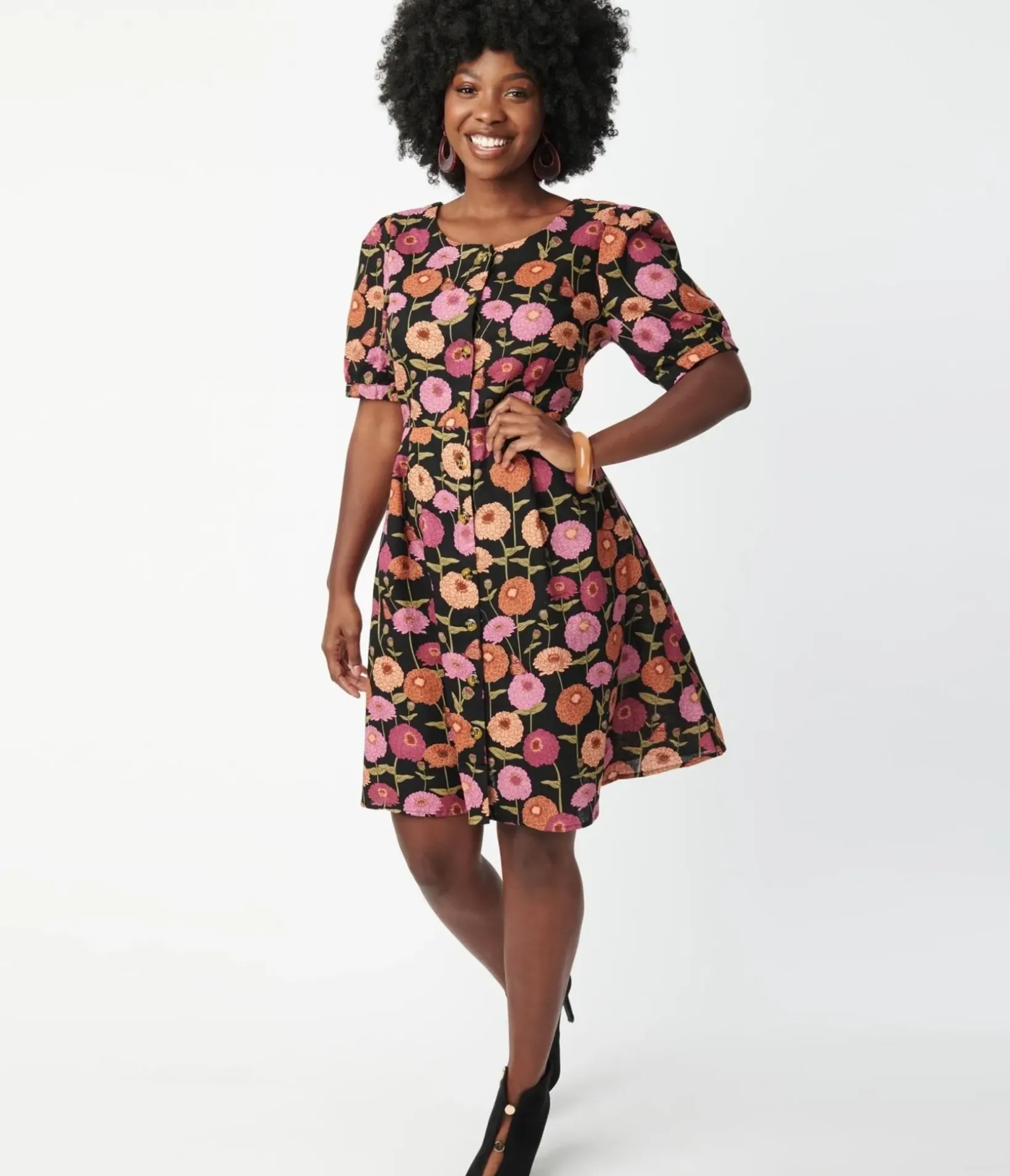 Unique Vintage Everyday Dresses>Black & Zinnia Floral Fit & Flare Dress