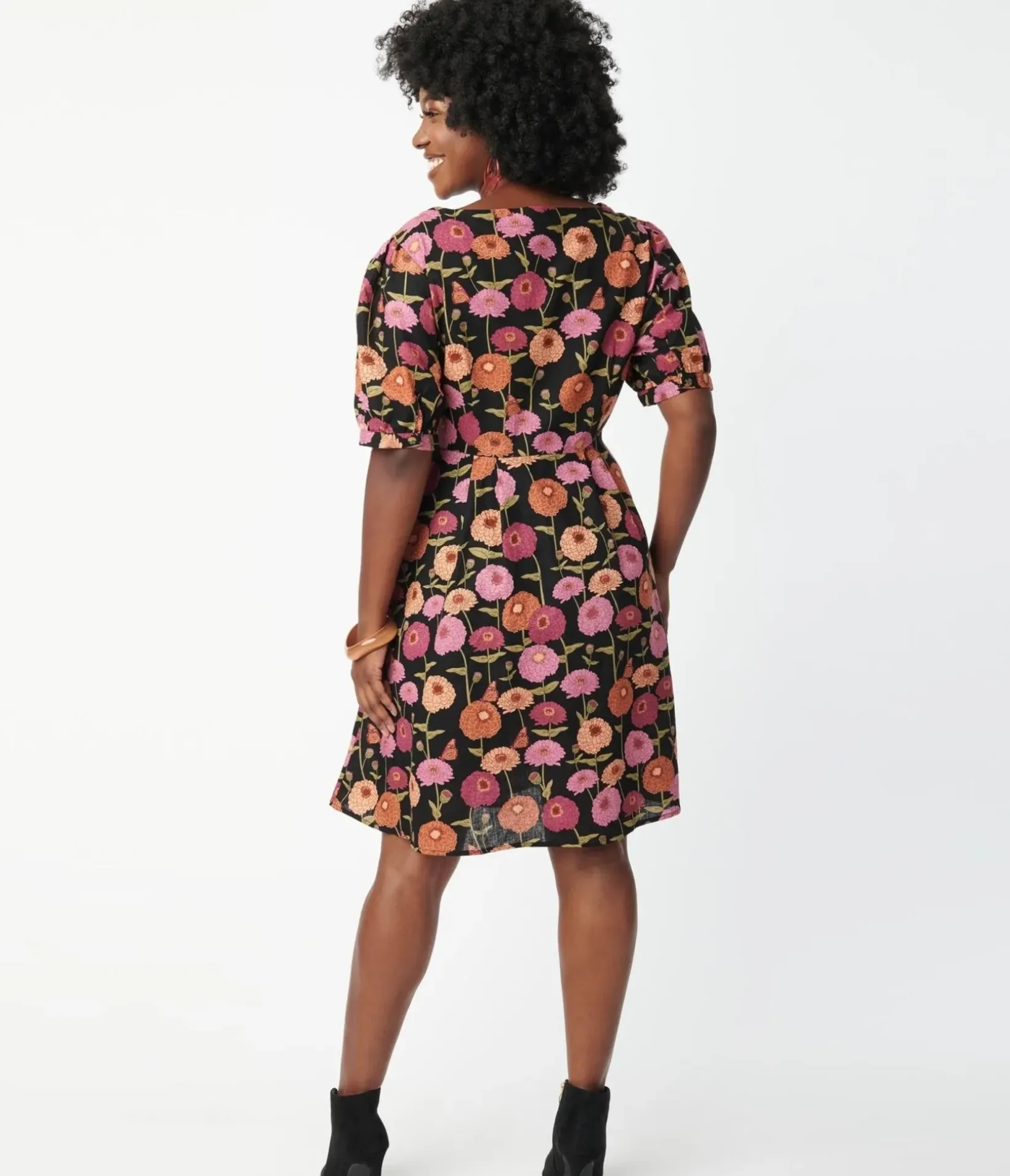 Unique Vintage Everyday Dresses>Black & Zinnia Floral Fit & Flare Dress
