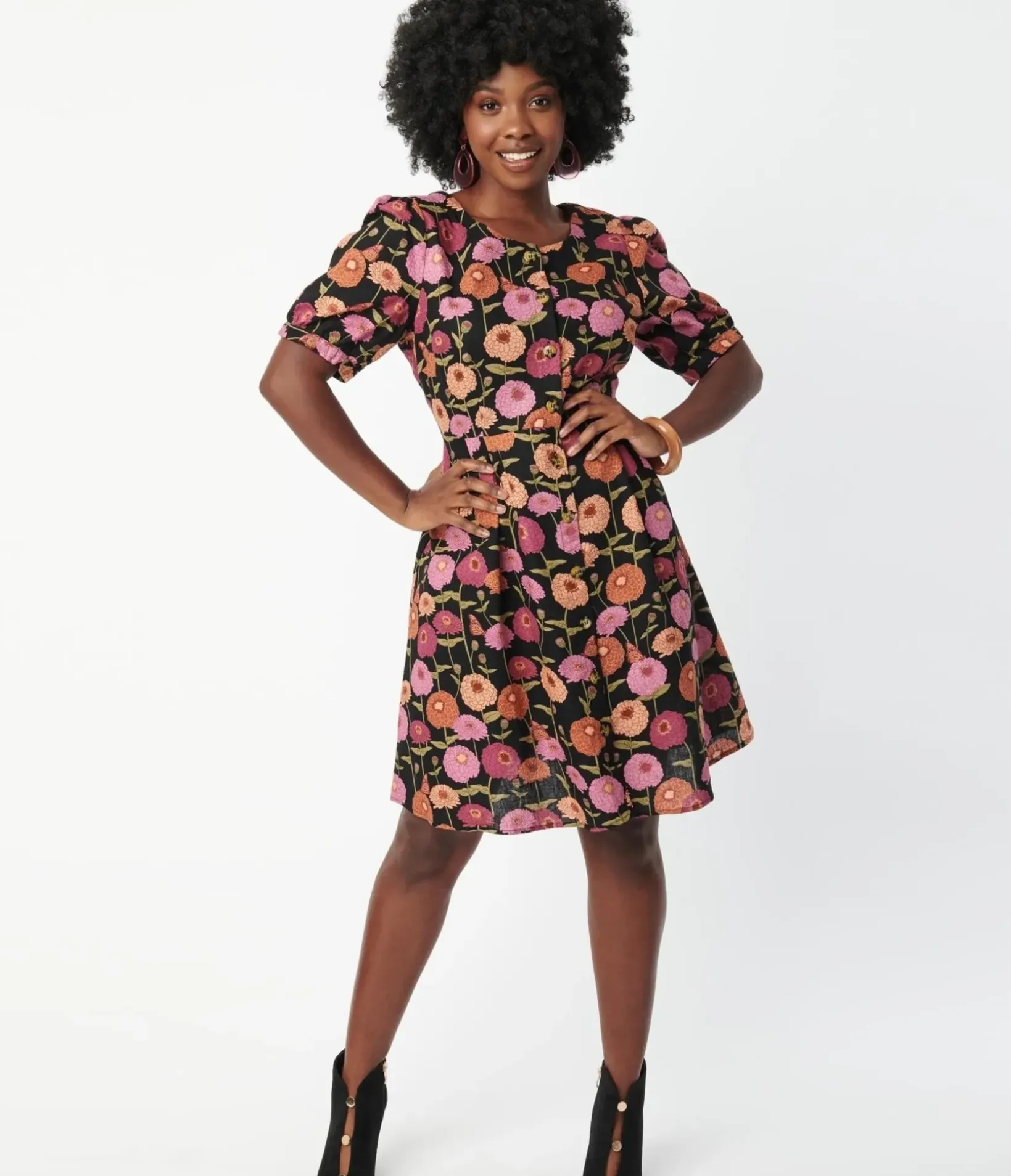 Unique Vintage Everyday Dresses>Black & Zinnia Floral Fit & Flare Dress