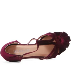 Unique Vintage Heels|T-Straps><noscript><img width=