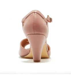 Unique Vintage Heels|T-Straps><noscript><img width=