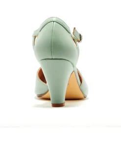Unique Vintage Heels|T-Straps><noscript><img width=
