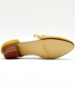 Unique Vintage Heels><noscript><img width=