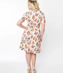 Unique Vintage All Things Red><noscript><img width=