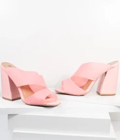 Unique Vintage Heels|Sandals><noscript><img width=