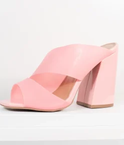 Unique Vintage Heels|Sandals><noscript><img width=