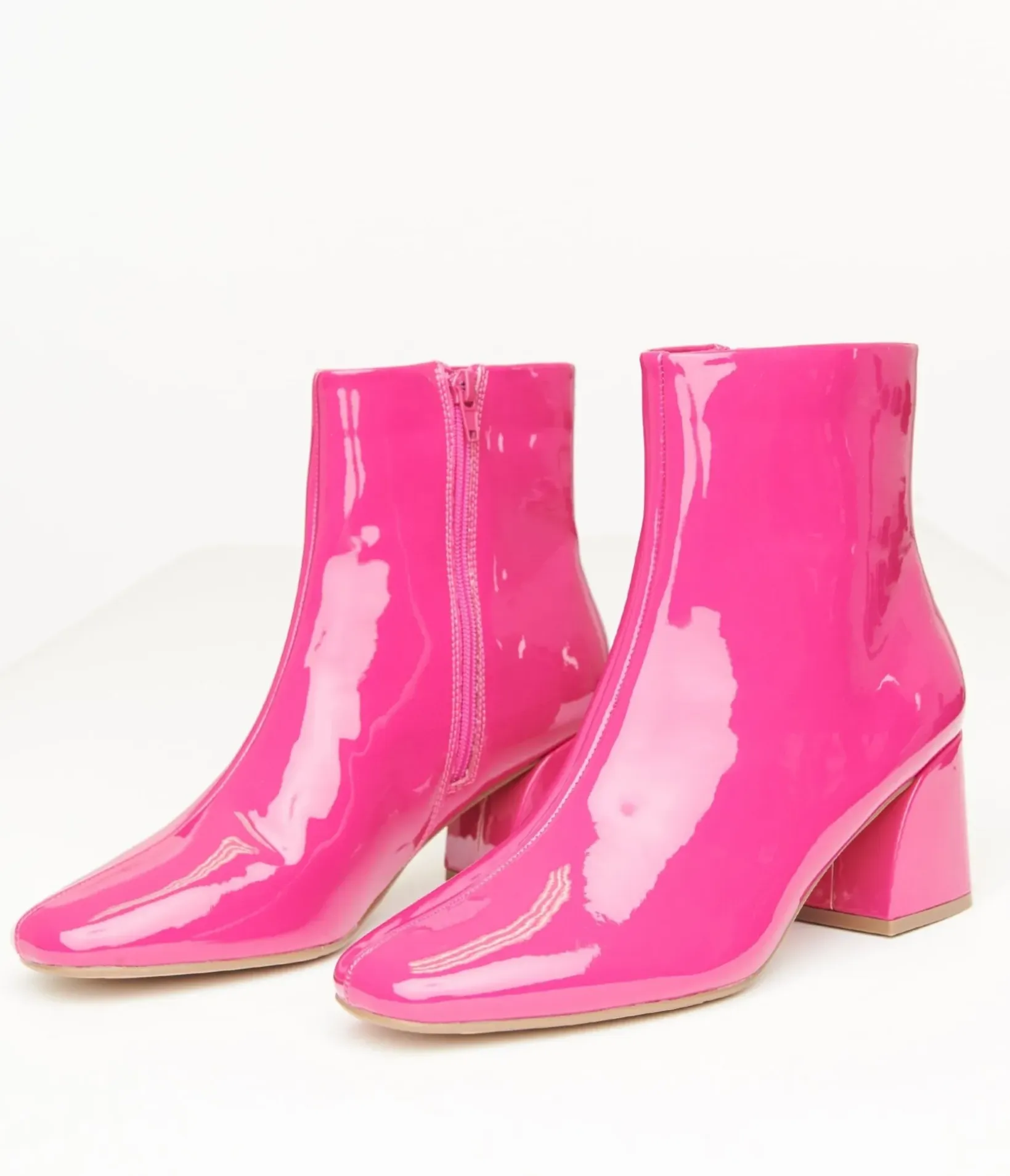 Unique Vintage Boots>Fuchsia Patent Leatherette Booties