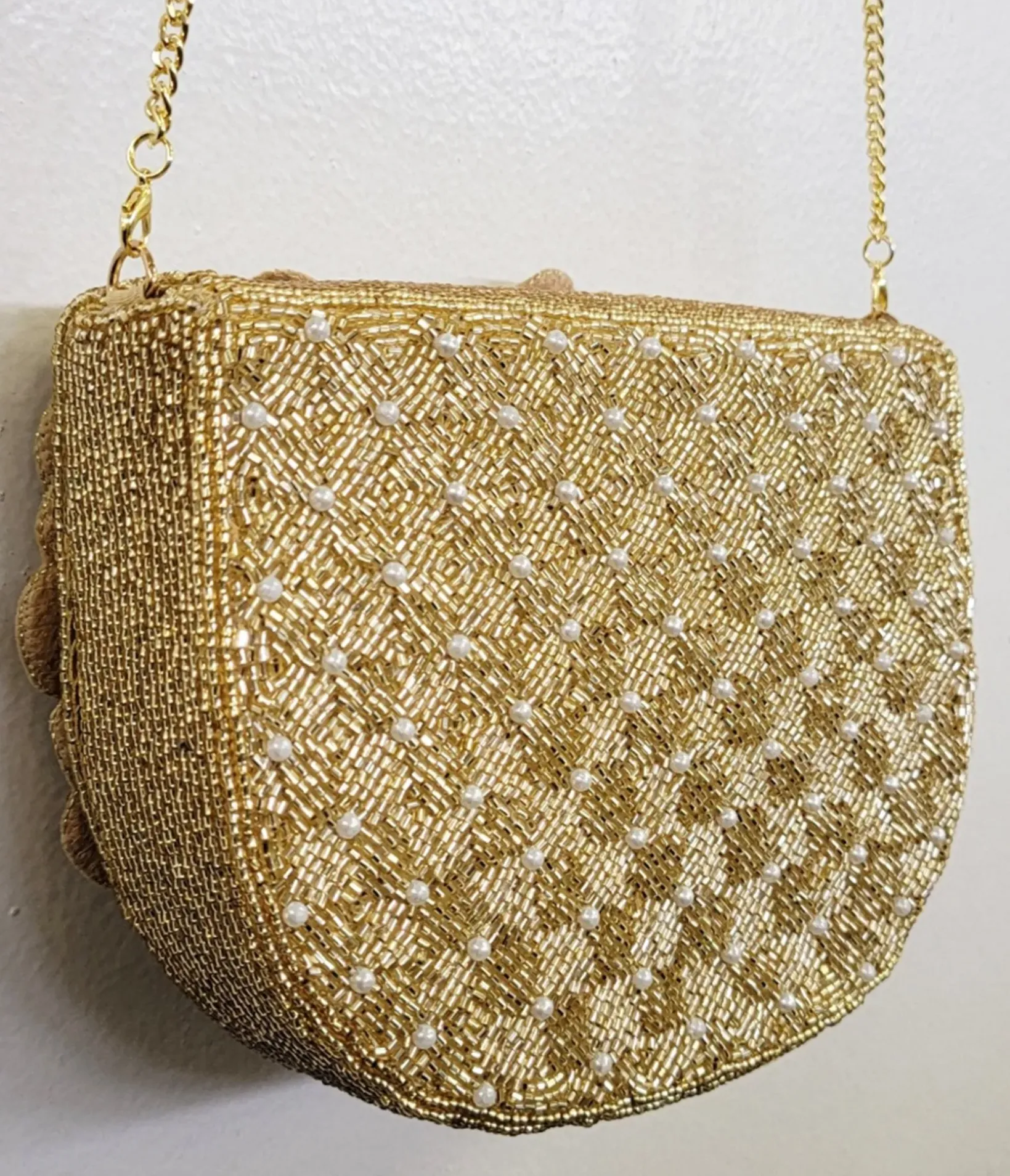 Unique Vintage Novelty Bags>Gold Flower Beaded Crossbody Bag