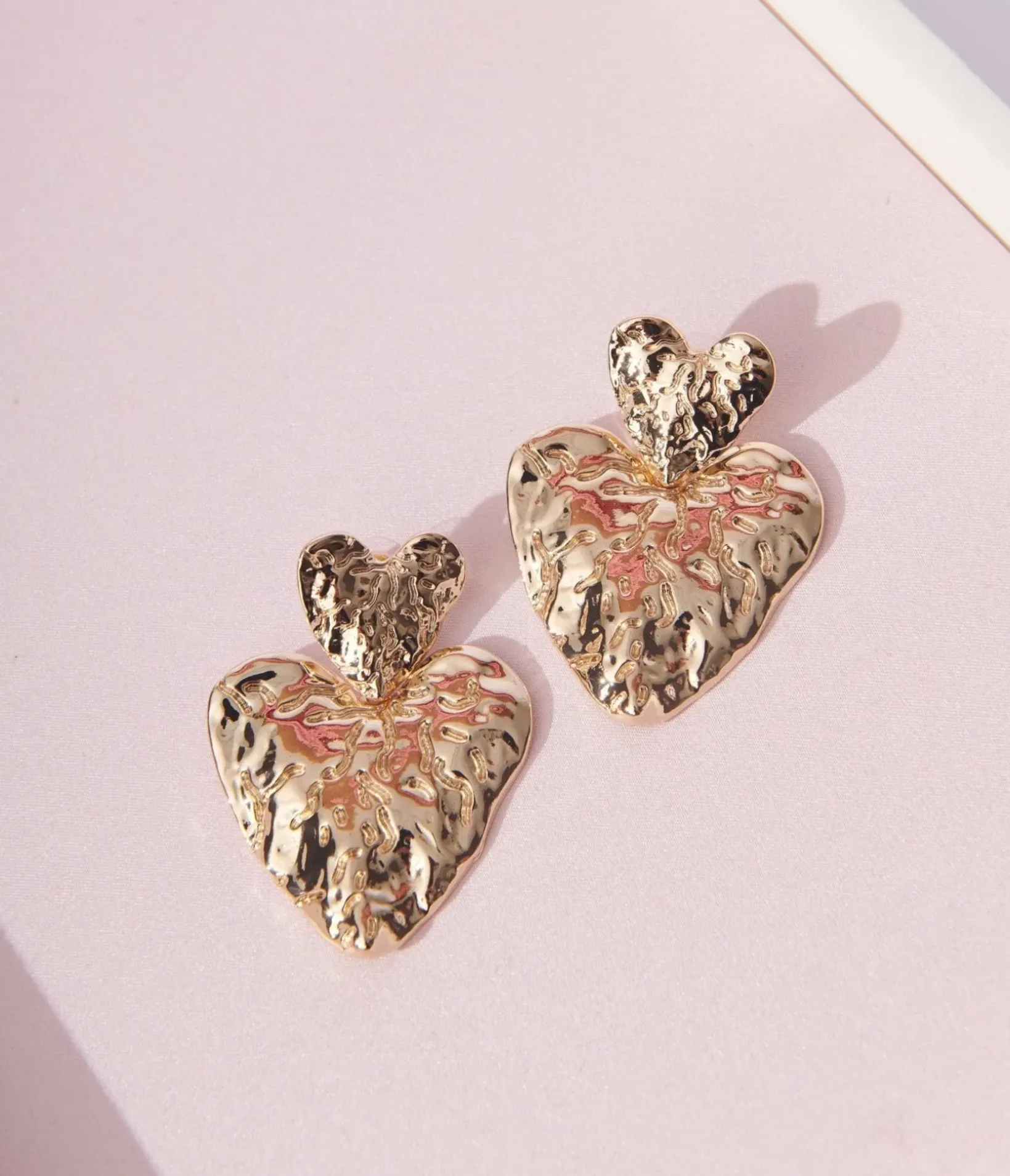 Unique Vintage Special Occasion|Prom Accessories>Gold Melt Dual Heart Drop Earrings