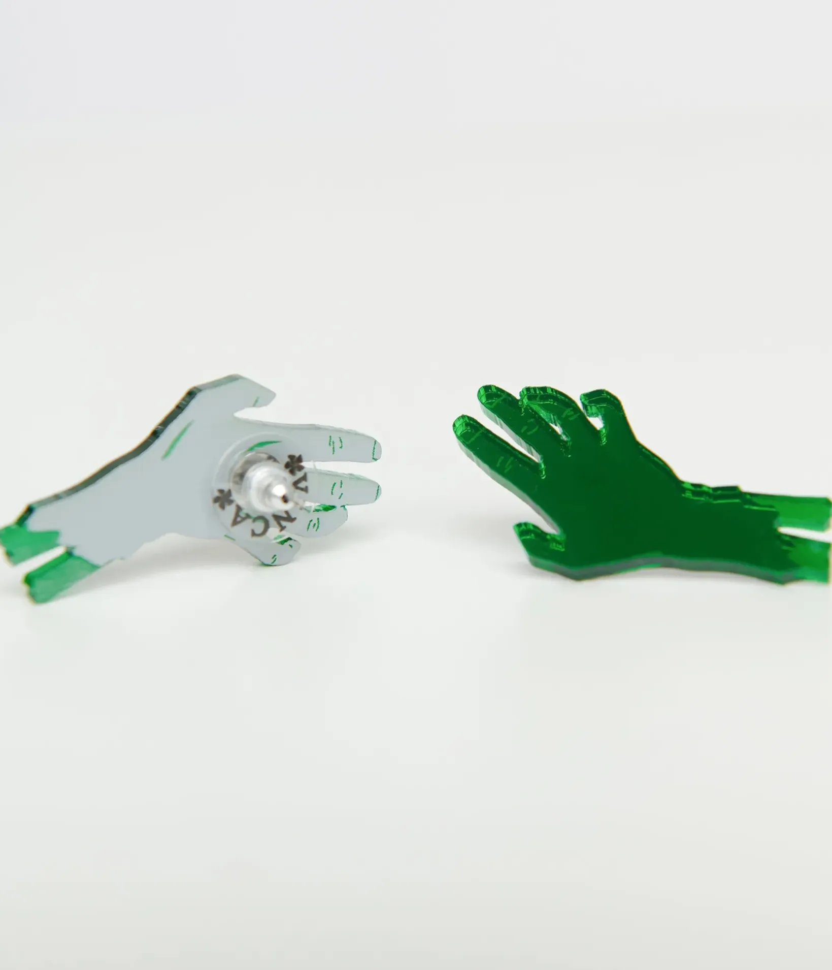 Unique Vintage Halloween|Earrings>Green Zombie Hand Earrings