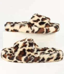 Unique Vintage Slippers><noscript><img width=