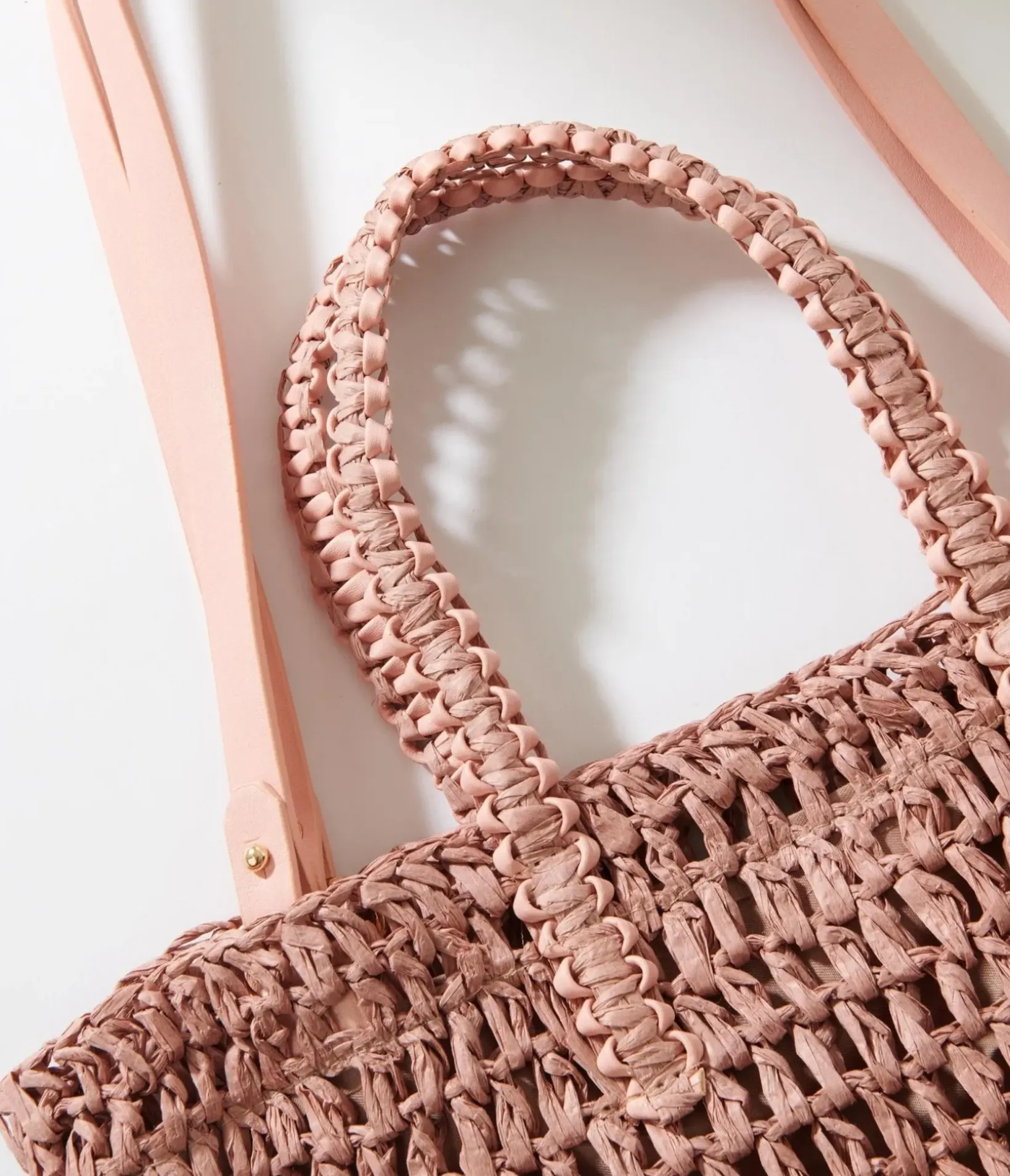 Unique Vintage All Things Pink|Honeymoon Outfits>Mauve Pink Straw Tote Bag