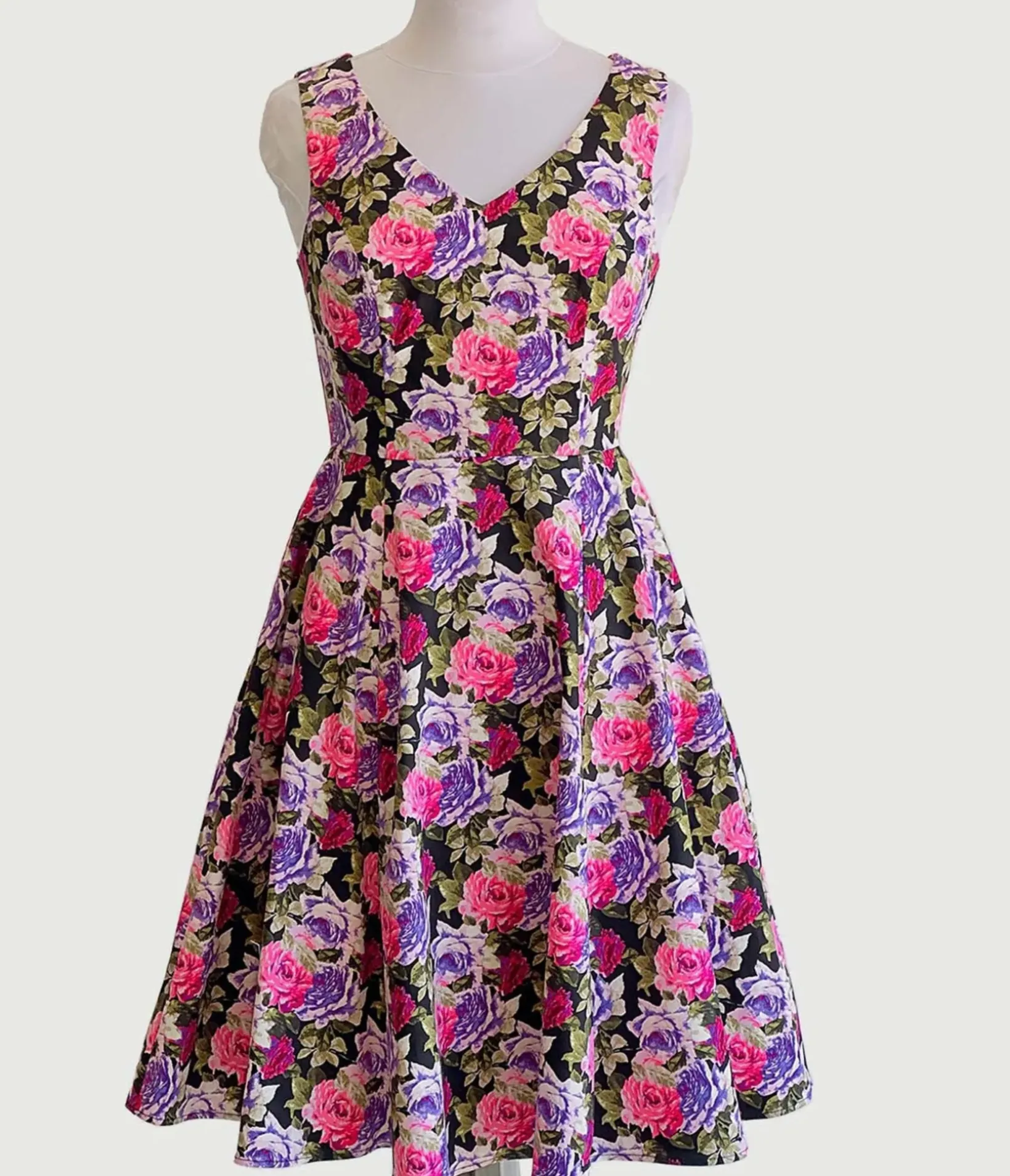 Unique Vintage Swing|Pocket Dresses>Pink & Purple Roses Swing Dress