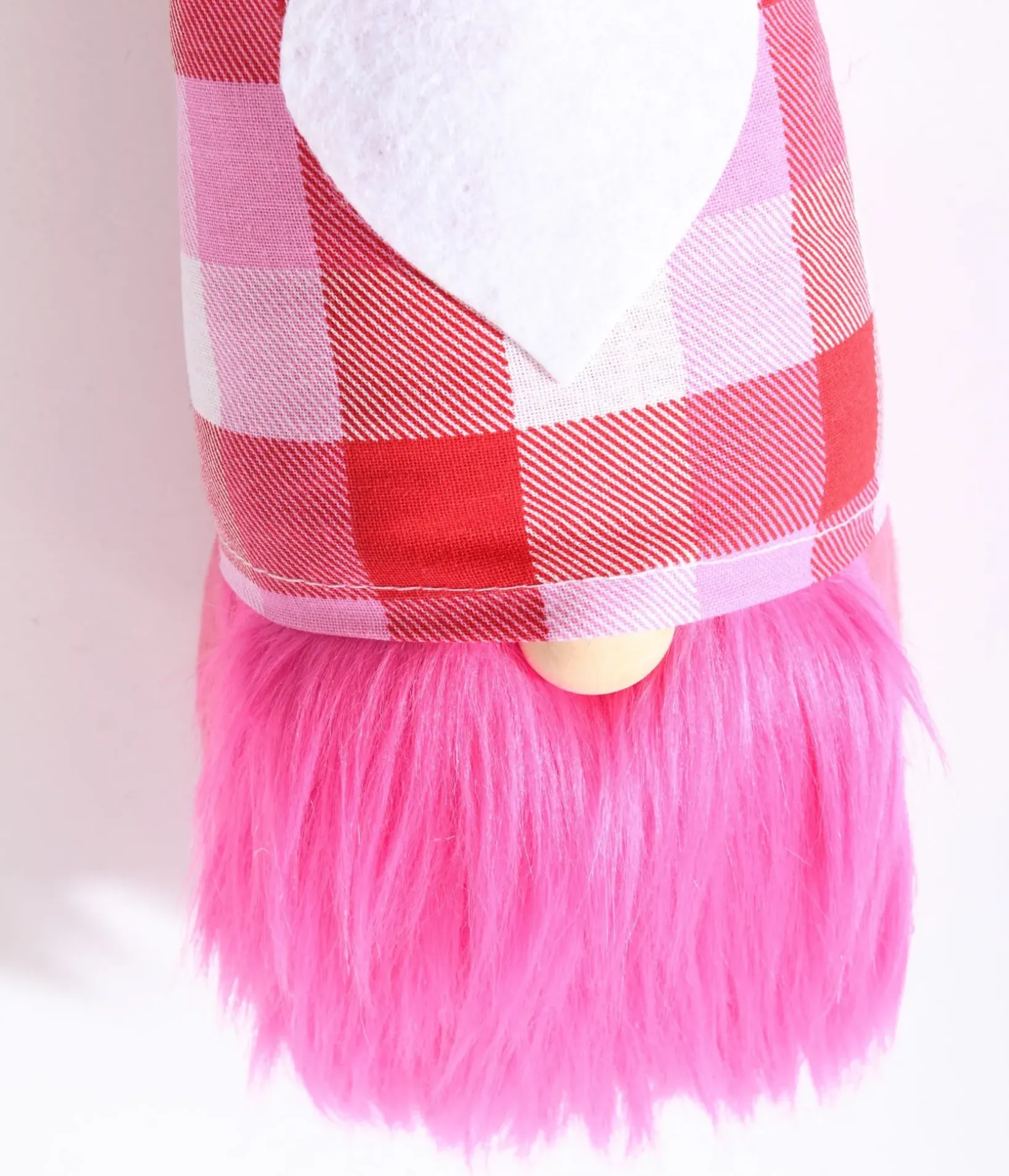 Unique Vintage All Things Pink>Pink Valentine Gnome