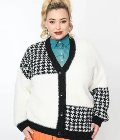 Unique Vintage Sweaters & Cardigans|Work Wear>Plus Size Black Houndstooth & White Color Block Fuzzy Cardigan