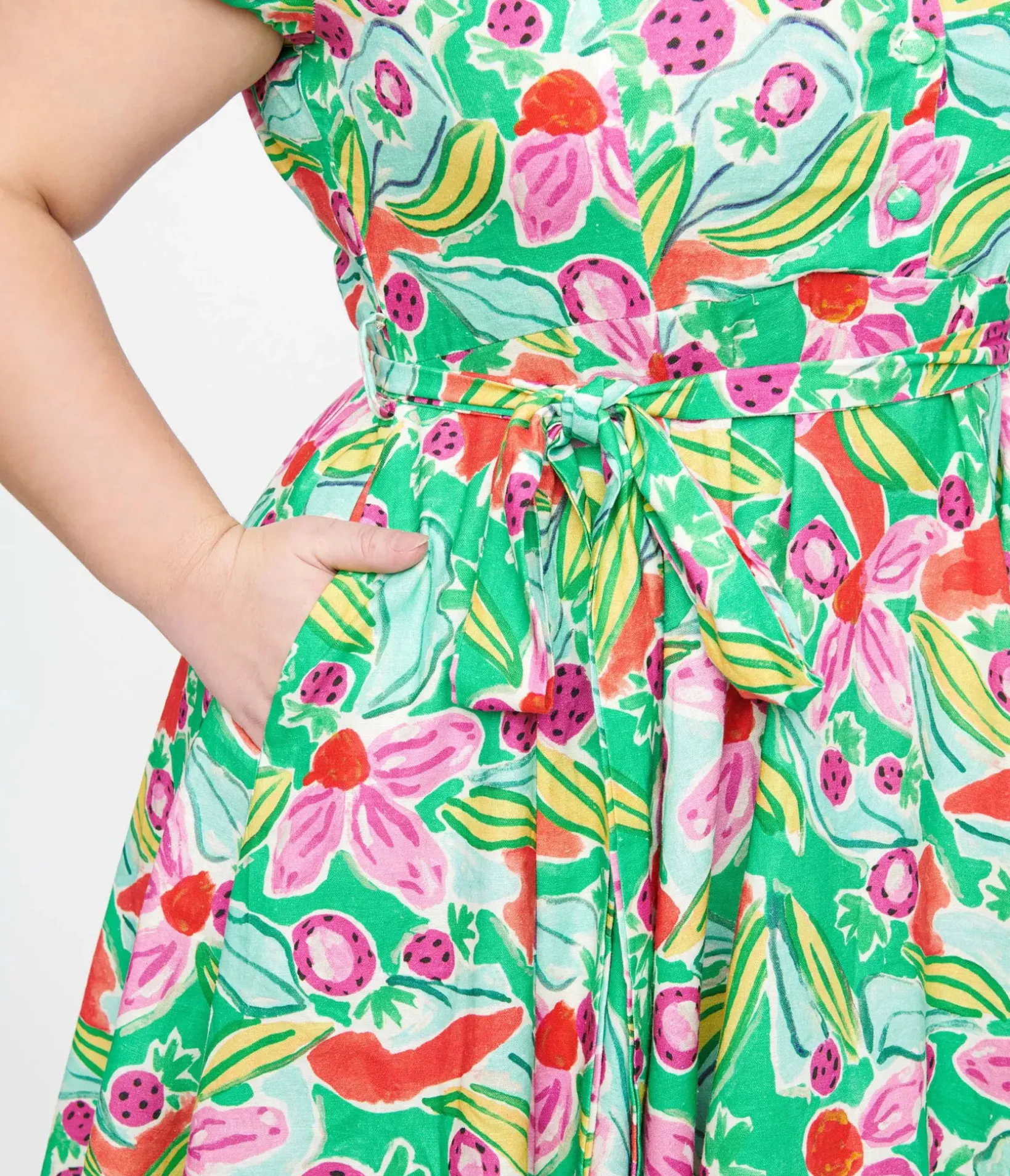 Unique Vintage Fit & Flare|Pocket Dresses>Plus Size 1950s Green & Pink Berry Bloom Print Monroe Fit & Flare Dress