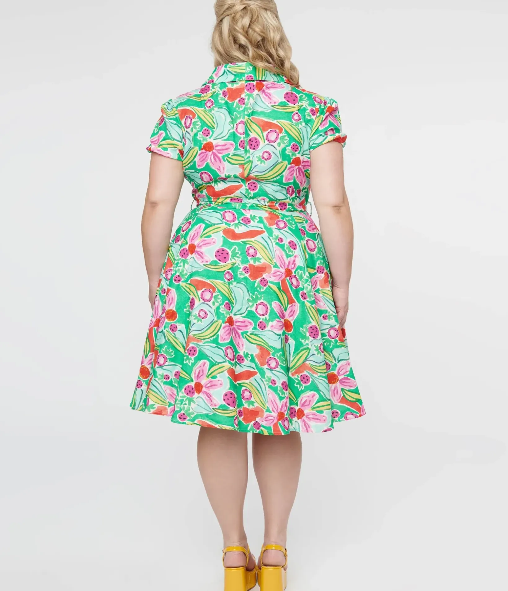 Unique Vintage Fit & Flare|Pocket Dresses>Plus Size 1950s Green & Pink Berry Bloom Print Monroe Fit & Flare Dress