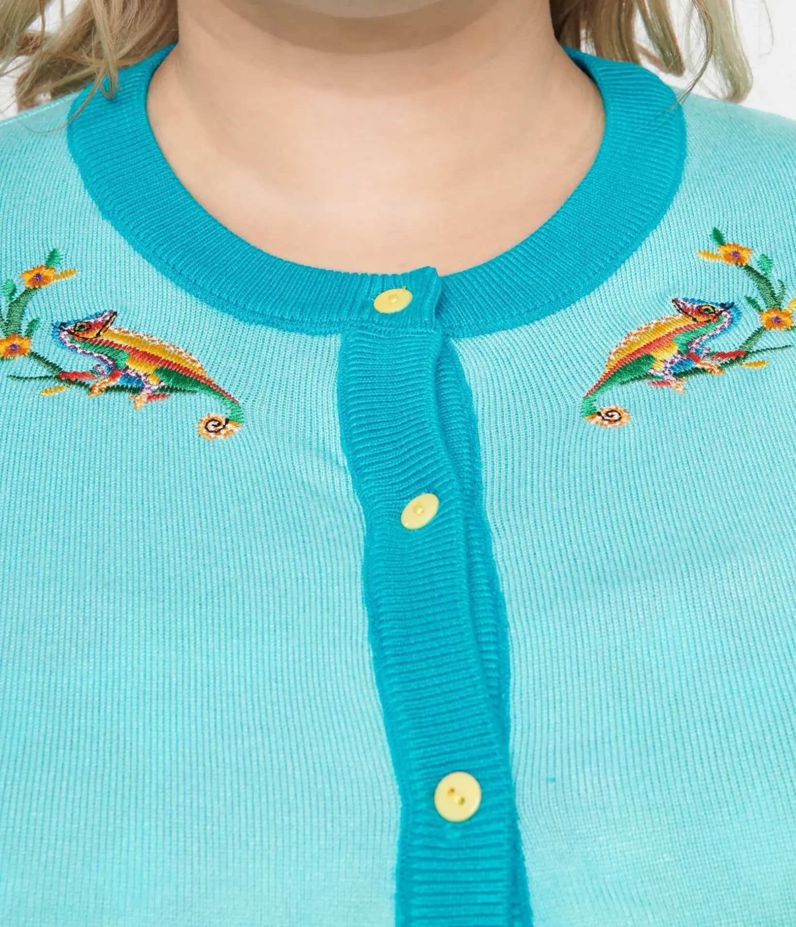 Unique Vintage Sweaters & Cardigans|Work Wear>Plus Size 1950s Light Blue & Chameleon Cardigan