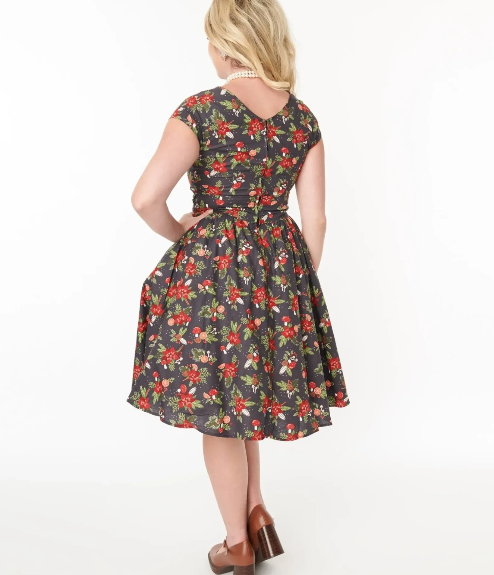 Unique Vintage Swing|Pocket Dresses>Retrolicious Brown & Holiday Florals Greta Swing Dress
