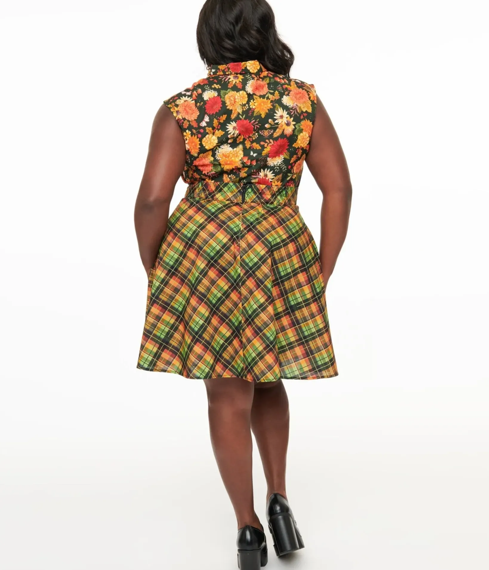 Unique Vintage Skirts|Skirts>Retrolicious Plus Size 1950s Autumn Tartan Skater Skirt