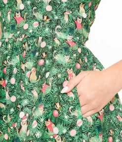 Unique Vintage Swing|Pocket Dresses>Retrolicious 1950s Green Holiday Cat Print Cotton Swing Dress