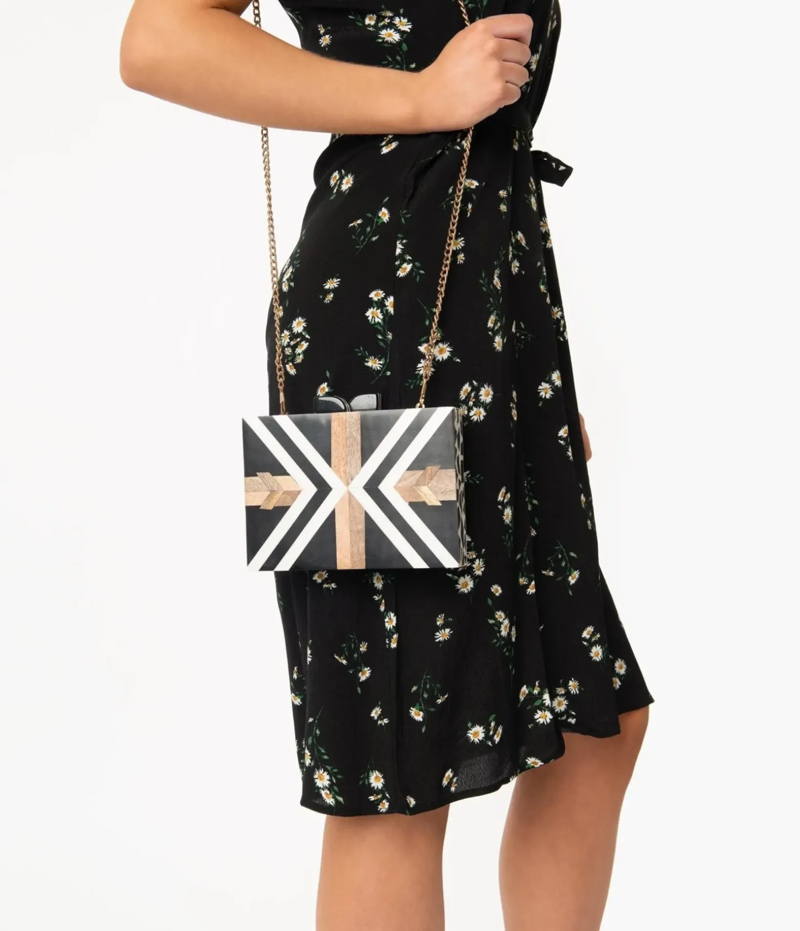 Unique Vintage Special Occasion|Prom Accessories>Retro Style Black & White Chevron Wood & Resin Hard Clutch