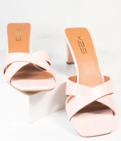 Unique Vintage Heels|Sandals><noscript><img width=
