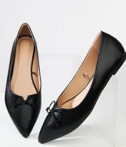 Unique Vintage Disney Bounding|Work Wear>1990s Black Bow Pointed Leatherette Flats