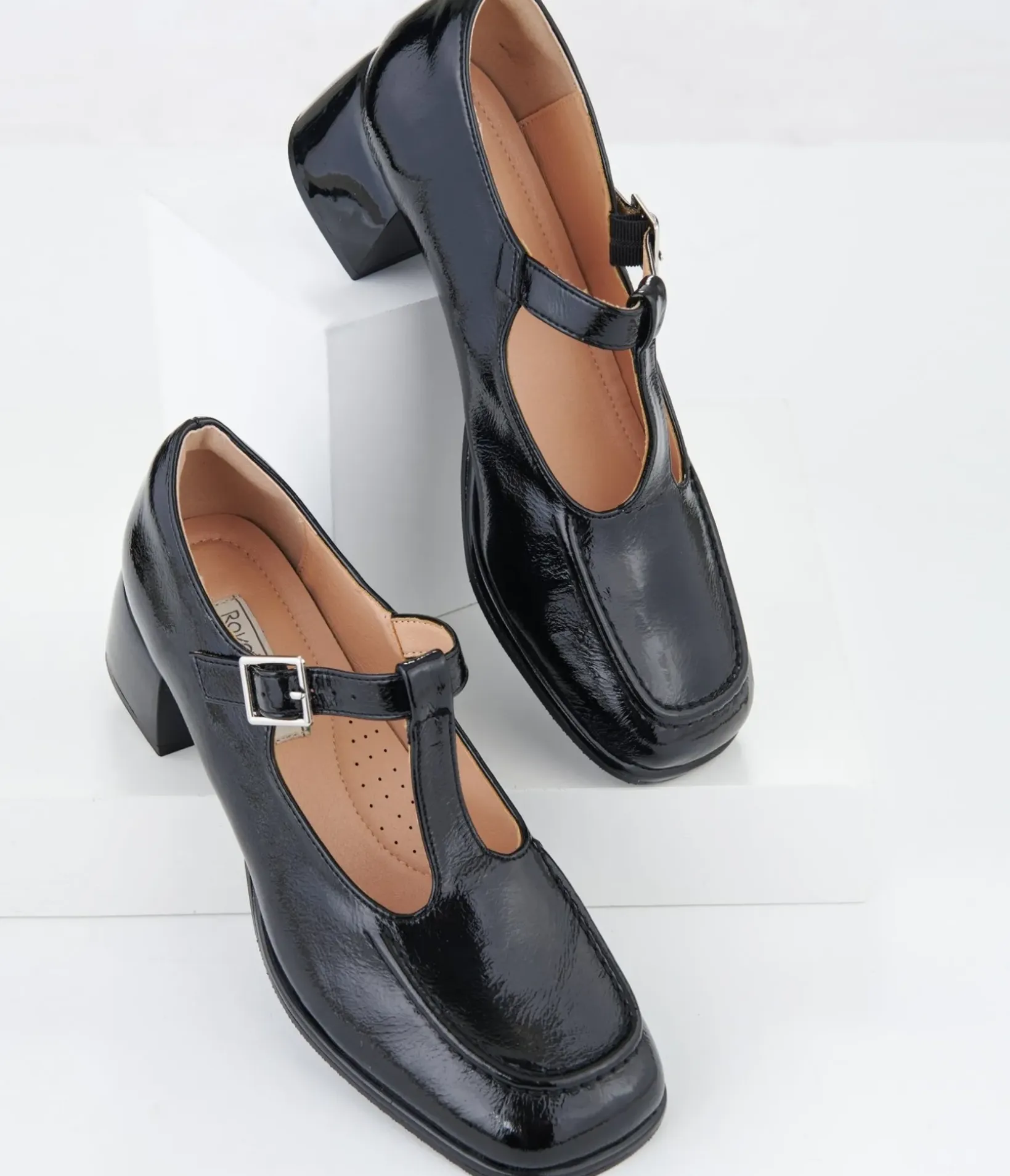 Unique Vintage Work Wear|Heels>1950s Black Patent Leatherette Unforgettable Elizabeth Pumps