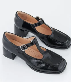 Unique Vintage Work Wear|Heels>1950s Black Patent Leatherette Unforgettable Elizabeth Pumps