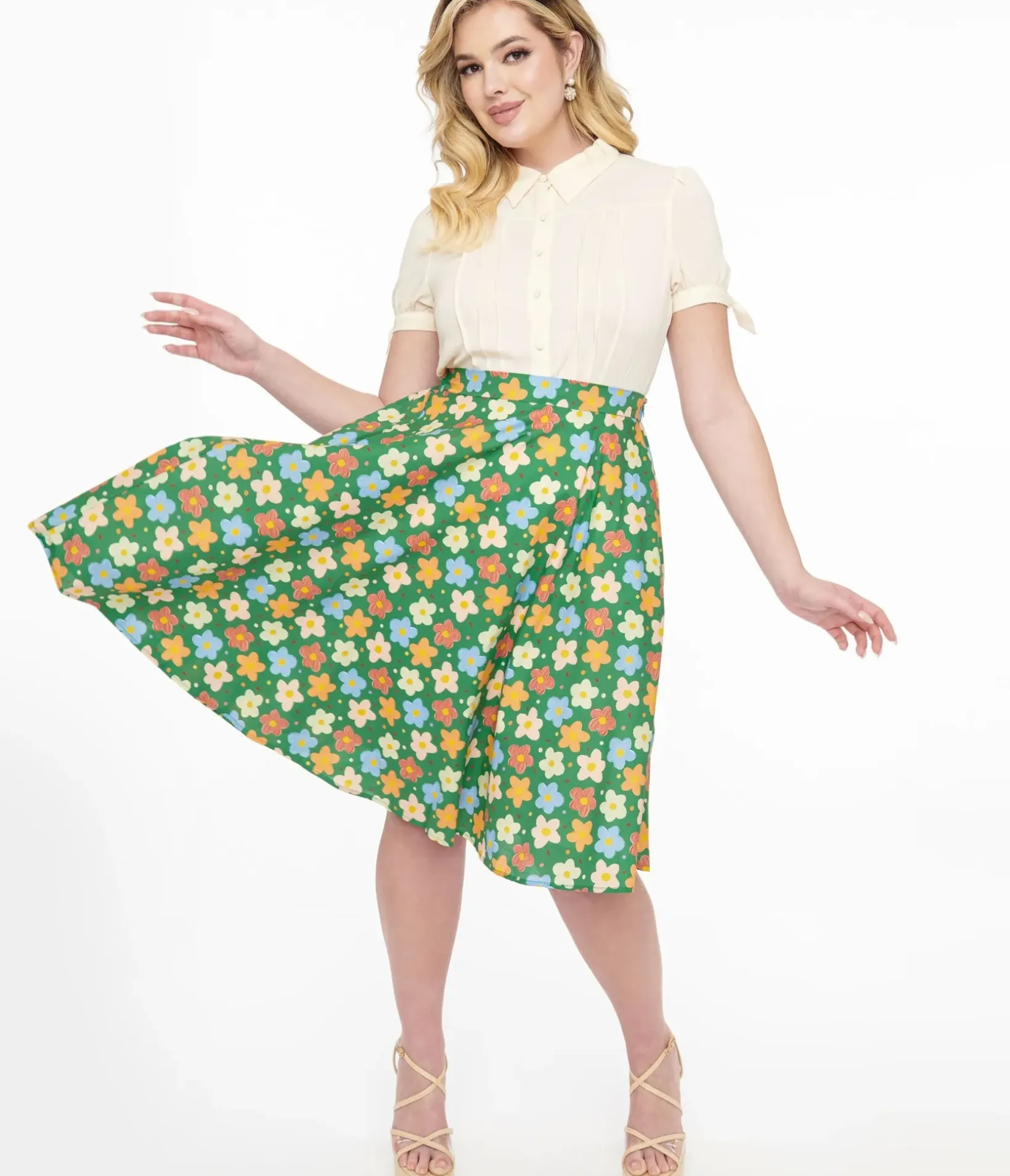 Unique Vintage Skirts>1950s Green Retro Floral Cotton Swing Skirt
