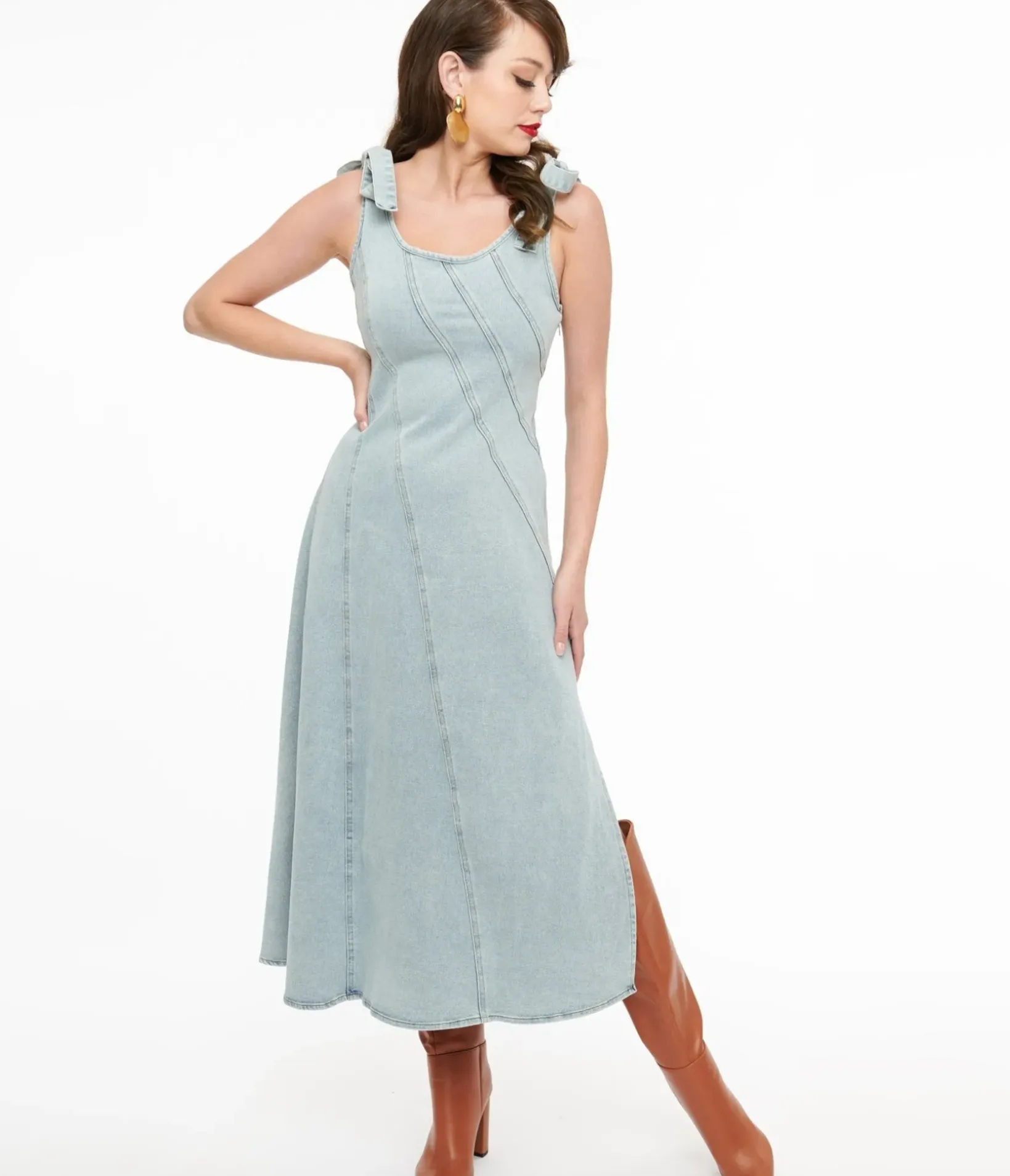 Unique Vintage Midi|Everyday Dresses>1970s Light Blue Denim Midi Dress