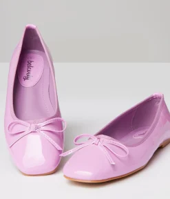 Unique Vintage Flats>1960s Lilac Patent Leatherette Flats