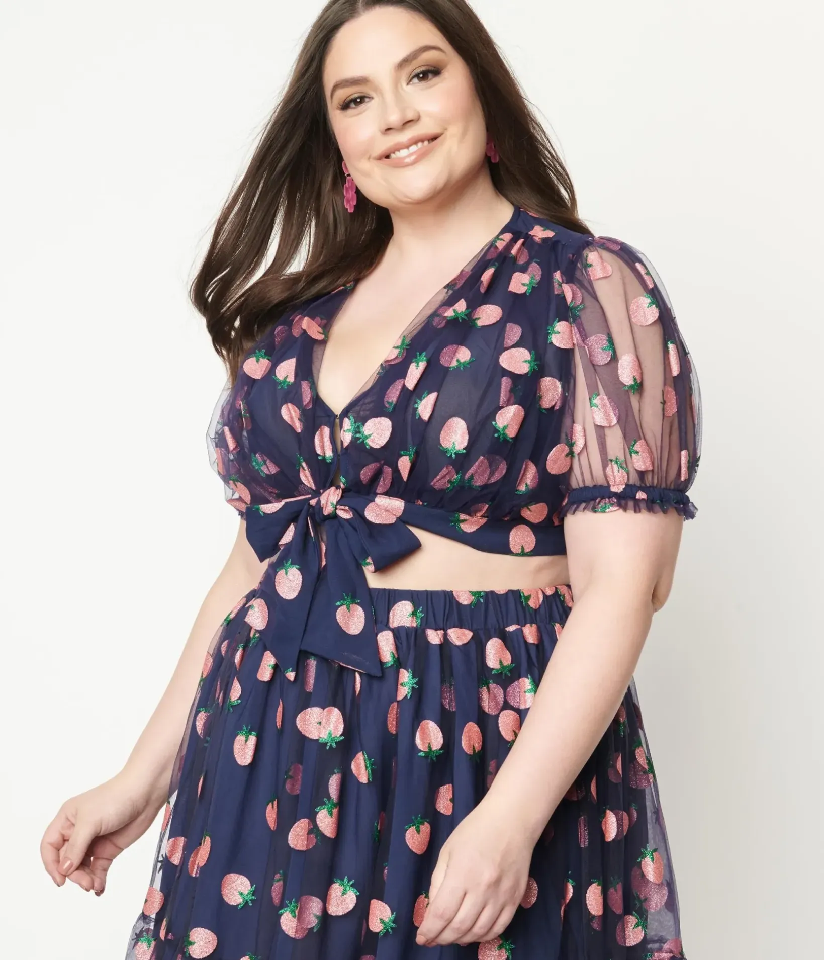 Unique Vintage All Things Pink>Smak Parlour Plus Size Navy & Pink Strawberry Roller Queen Crop Blouse