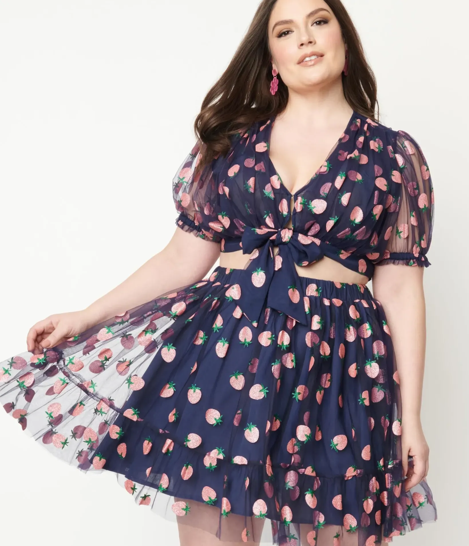 Unique Vintage All Things Pink>Smak Parlour Plus Size Navy & Pink Strawberry Roller Queen Crop Blouse