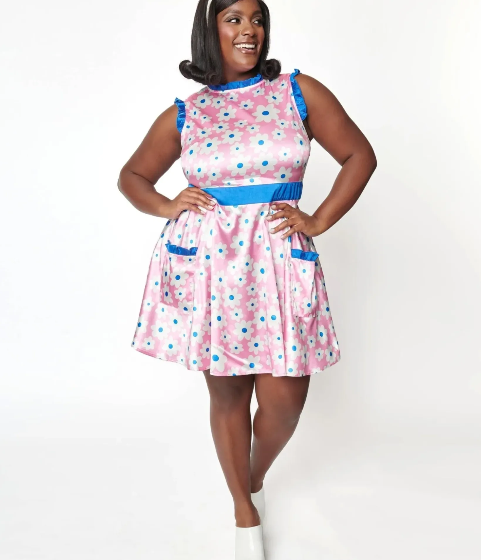 Unique Vintage Fit & Flare|Pocket Dresses>Smak Parlour Plus Size Pink & White Ditsy Floral Happy Hour Flare Dress