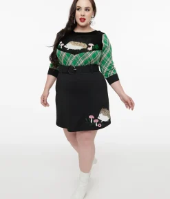 Unique Vintage All Things Black>Smak Parlour Plus Size 1960s Black Hedgehog Embroidered Easy Does It Mini Skirt