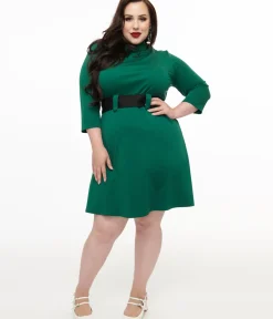 Unique Vintage Everyday Dresses>Smak Parlour Plus Size 1960s Emerald & Black Belted A-Line Dress