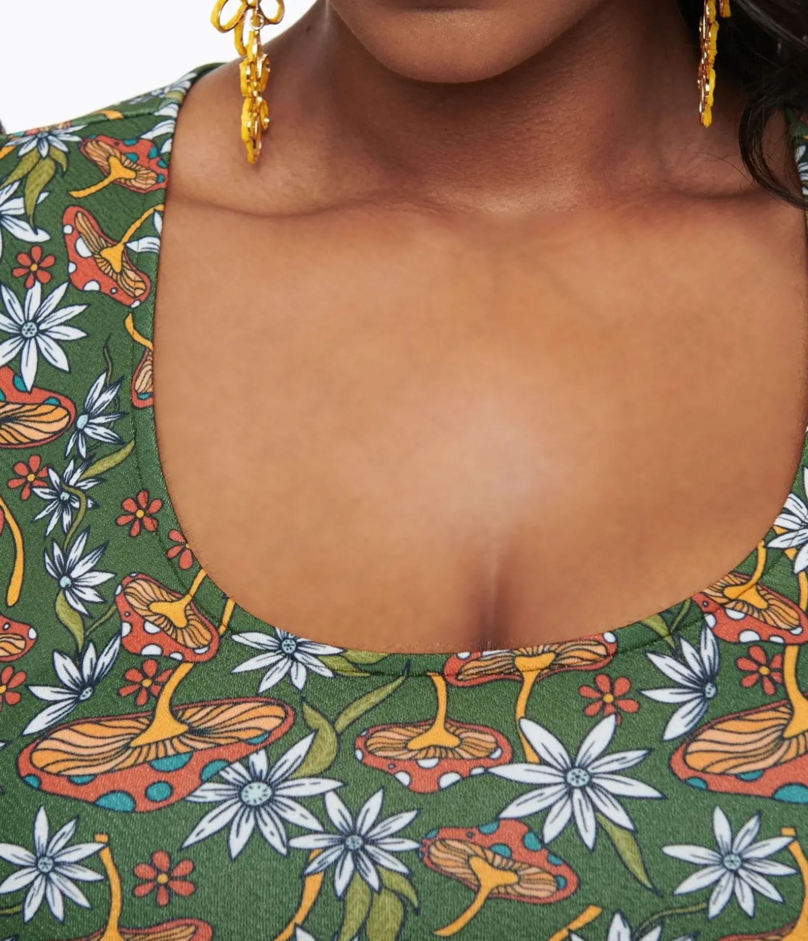 Unique Vintage Fit & Flare|Pocket Dresses>Smak Parlour Plus Size 1960s Green & Orange Mushroom Group Chat Flare Dress
