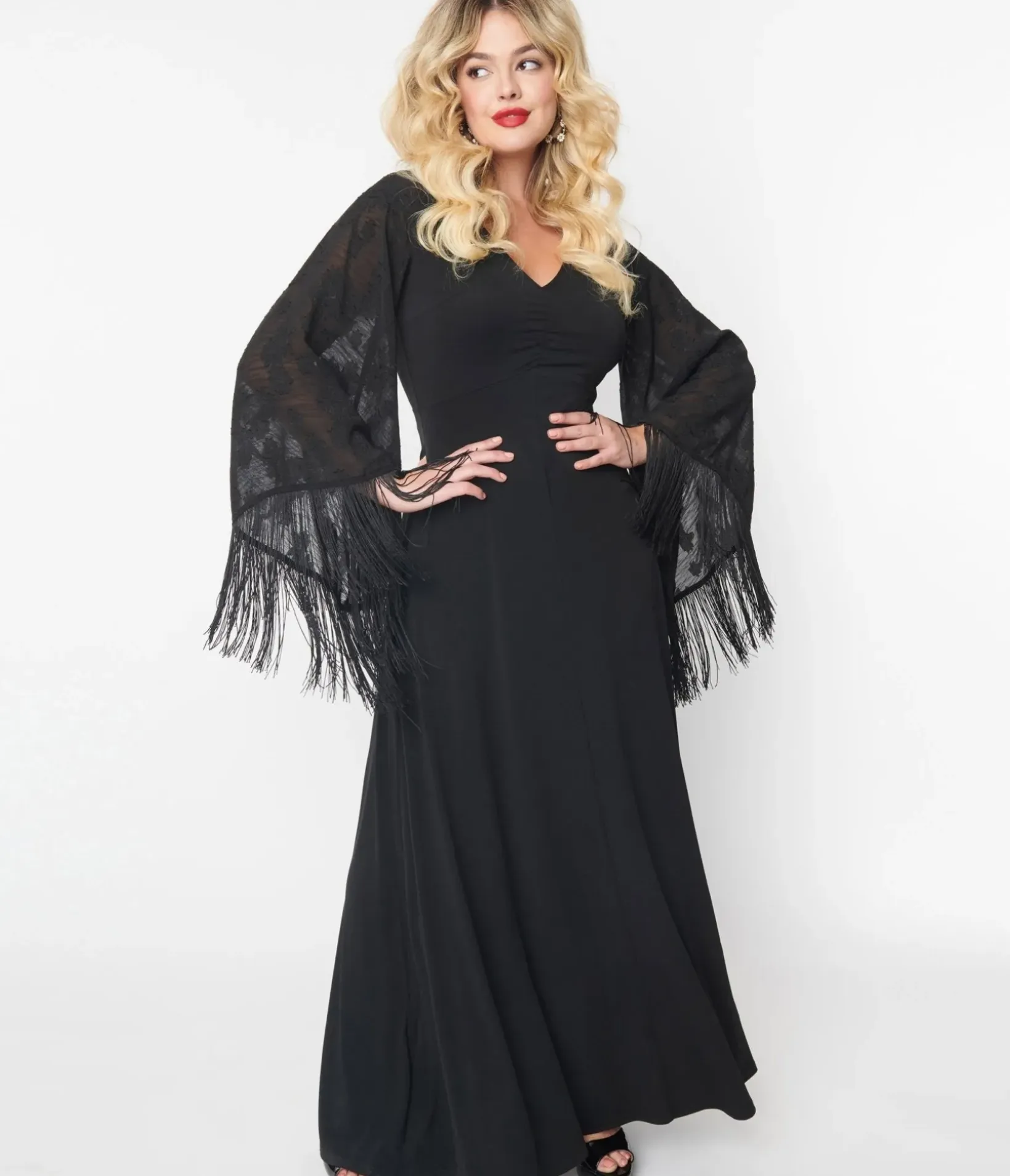 Unique Vintage Maxi|Everyday Dresses>Smak Parlour 1970s Black Floral Fringe Sleeve Maxi Dress