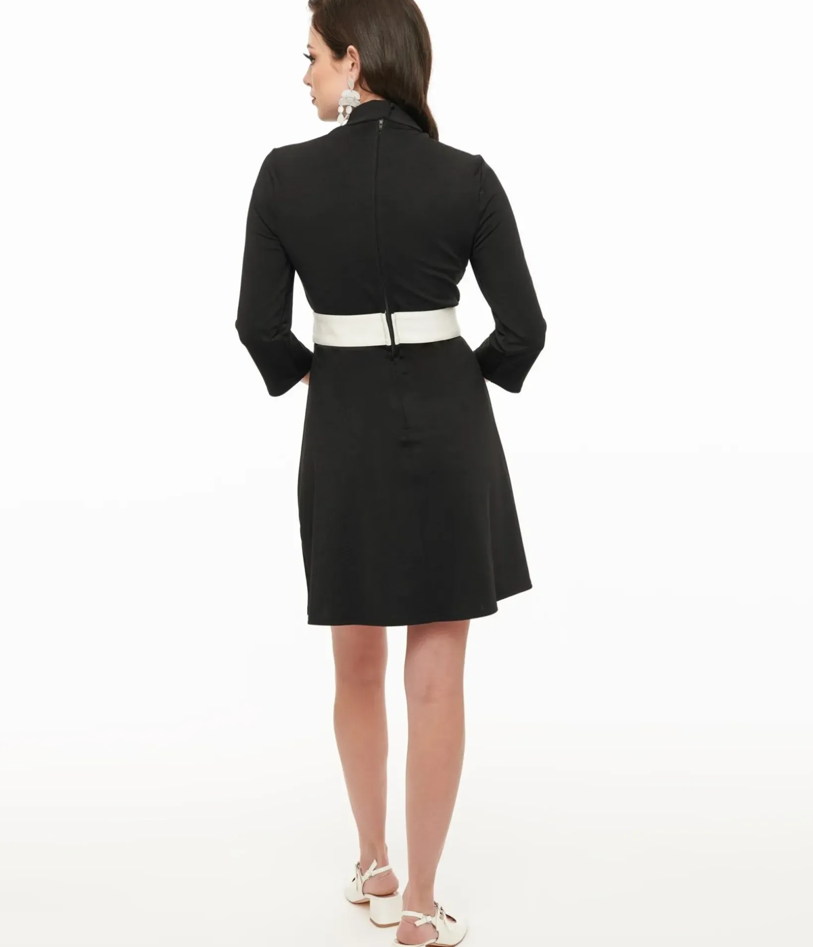 Unique Vintage Everyday Dresses|All Things Black>Smak Parlour 1960s Black & White Belted A-Line Dress
