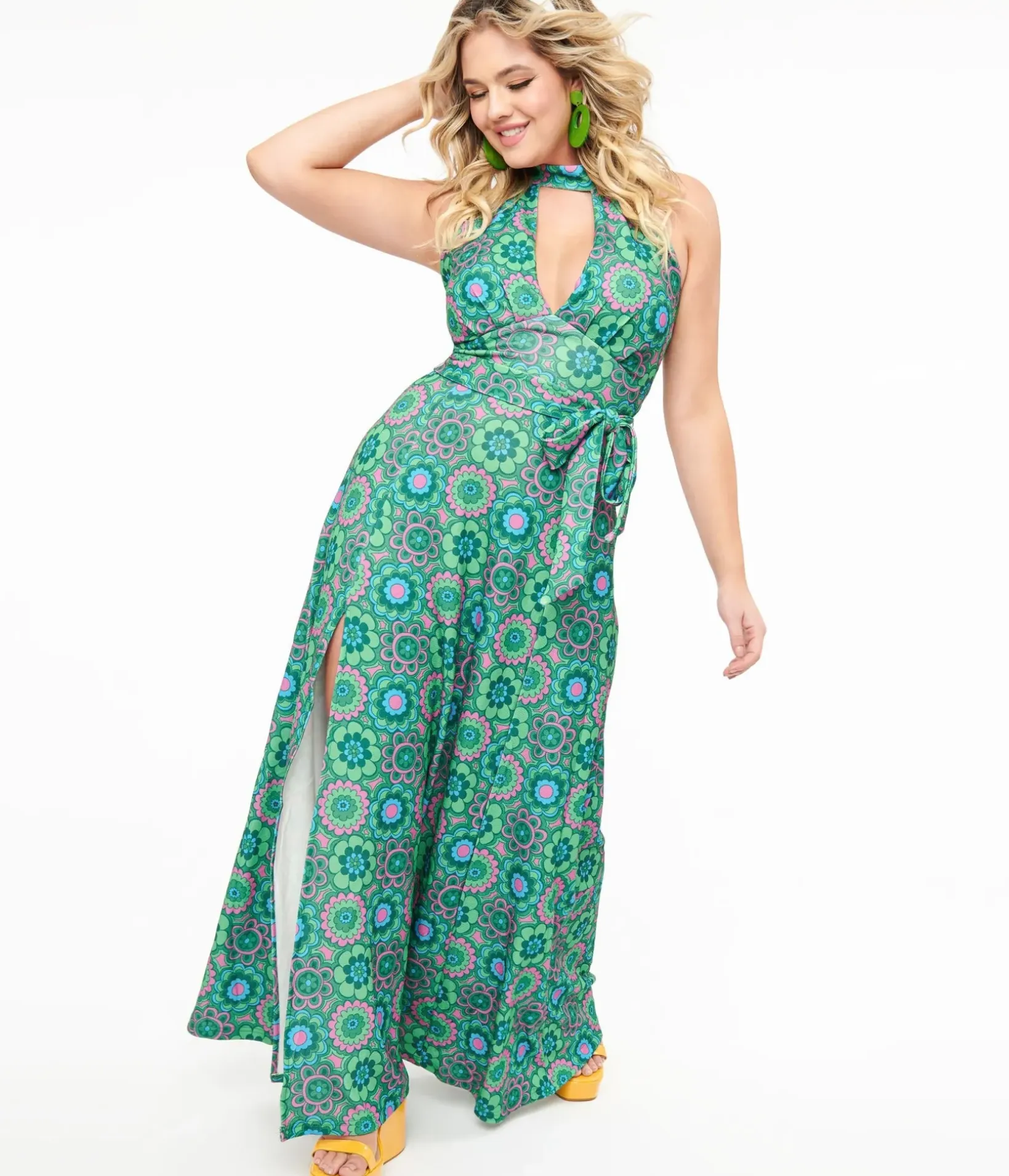 Unique Vintage Maxi|Everyday Dresses>Smak Parlour 1960s Emerald Floral Halter Maxi Dress