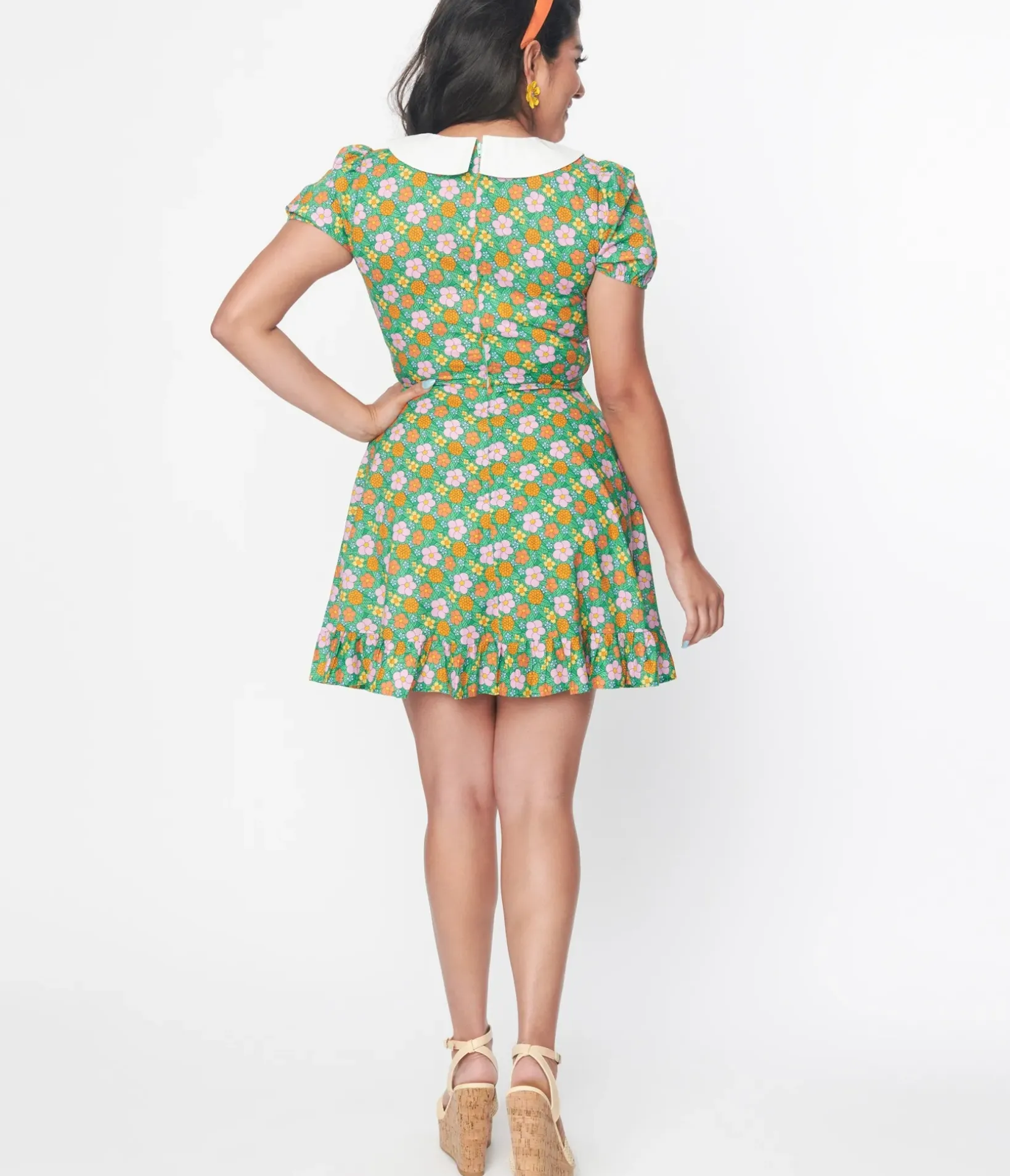 Unique Vintage Fit & Flare|Pocket Dresses>Smak Parlour 1960s Green Floral Smocked Fit & Flare Dress