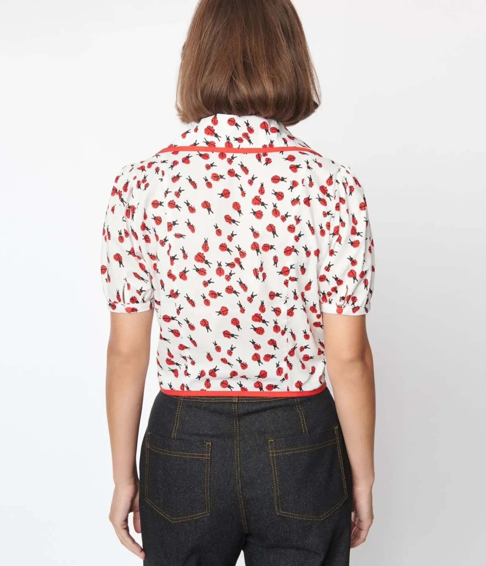 Unique Vintage Blouses>Smak Parlour White & Ladybug Print Wide Lapel Collar Blouse